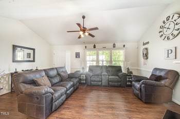 59 Long Grass Dr, Smithfield, NC 27577