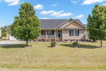 59 Long Grass Dr, Smithfield, NC 27577
