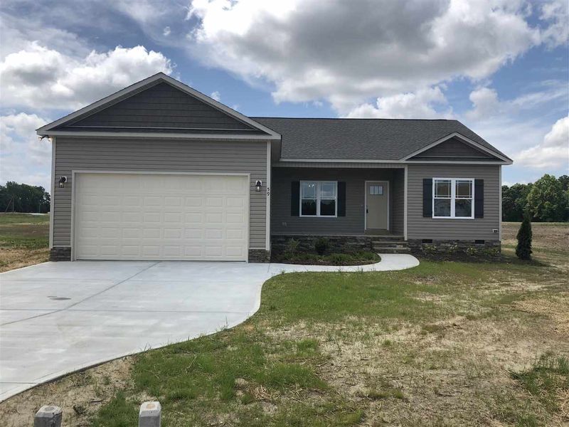 59 Mason Landing Dr, Selma, NC 27576