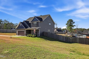 59 Oak Forest Dr, Sanford, NC 27332