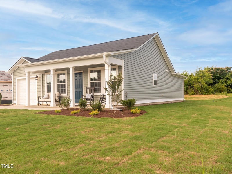 59 Ravibha Ct, Clayton, NC 27520