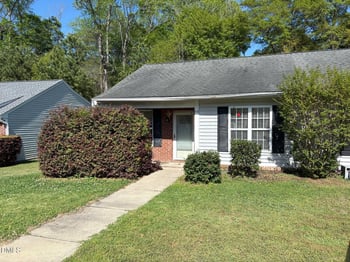 59 Sussex Dr, Smithfield, NC 27577