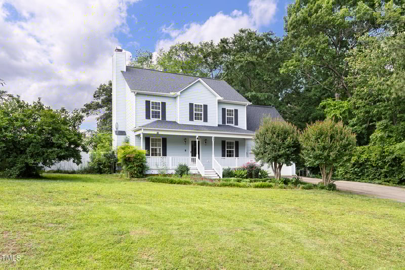 59 Troy Dr, Fuquay Varina, NC 27526