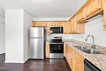 59 Wolf Creek Ln, Lillington, NC 27546