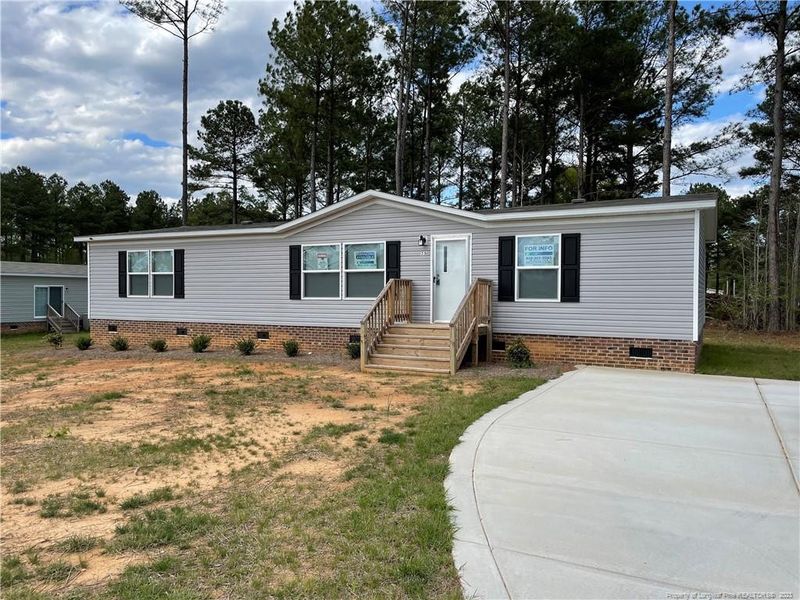 59 Woodvalley Dr, Erwin, NC 28339