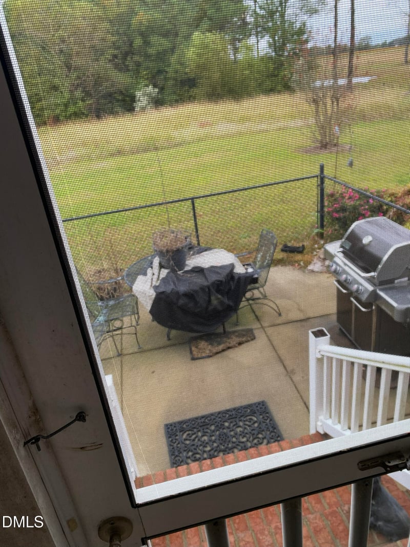 590 Hobson Rd, Dunn, NC 28334