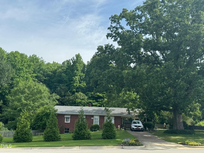 5900 Honeycutt Rd, Holly Springs, NC 27540