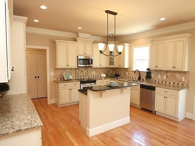 5900 Rounder Ln, Holly Springs, NC 27540
