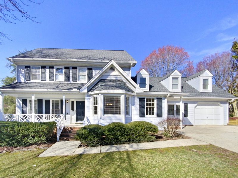 5901 Canewood Pl, Raleigh, NC 27612