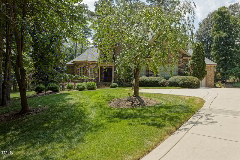 5901 Charleycote Dr, Raleigh, NC 27614