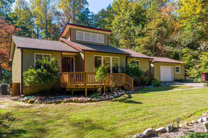 5901 Crabapple Rd, Durham, NC 27712