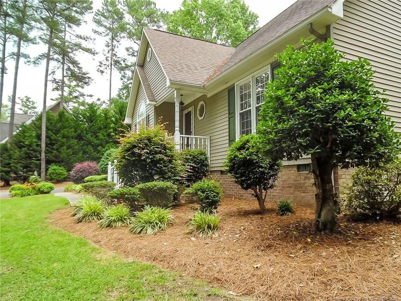5901 Mockingbird Ln, Sanford, NC 27332