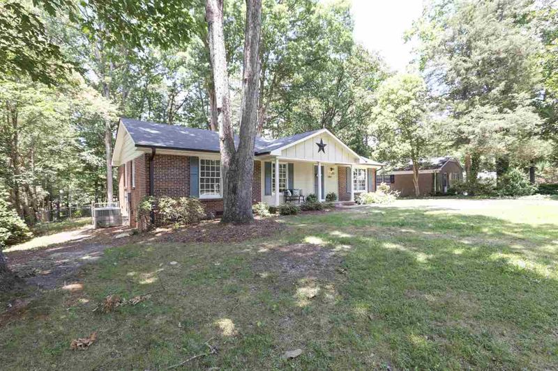 5901 Rangeley Dr, Raleigh, NC 27609