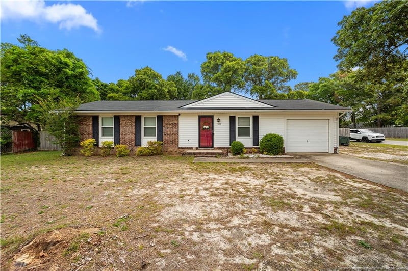 5902 Richfield Ave, Hope Mills, NC 28348