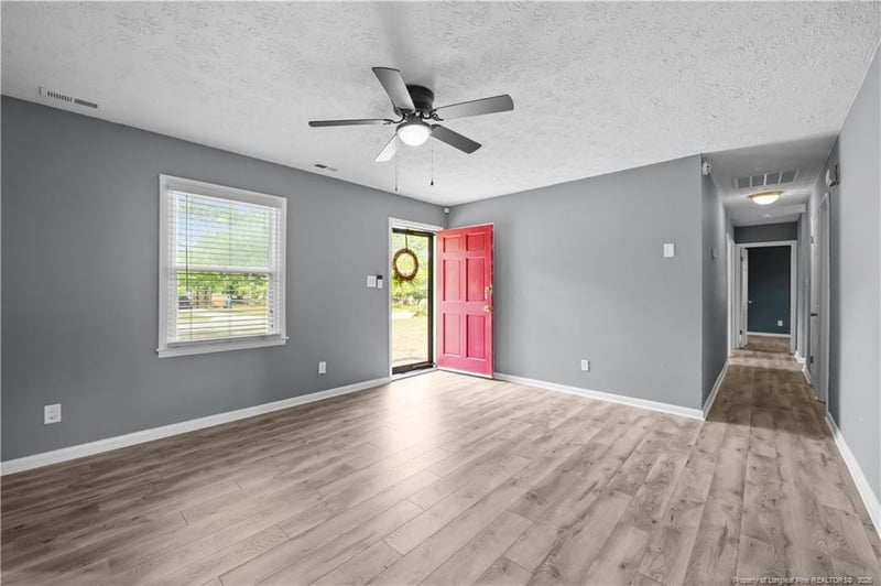 5902 Richfield Ave, Hope Mills, NC 28348
