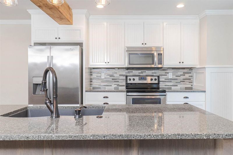 5903 Dixon Dr, Raleigh, NC 27609
