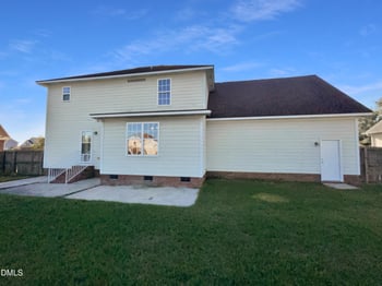 5904 Blue Sky Ln, Hope Mills, NC 28348