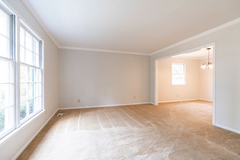 5904 Caledonia St, Raleigh, NC 27609