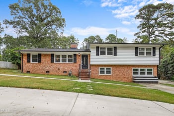 5904 Deblyn Ave, Raleigh, NC 27612