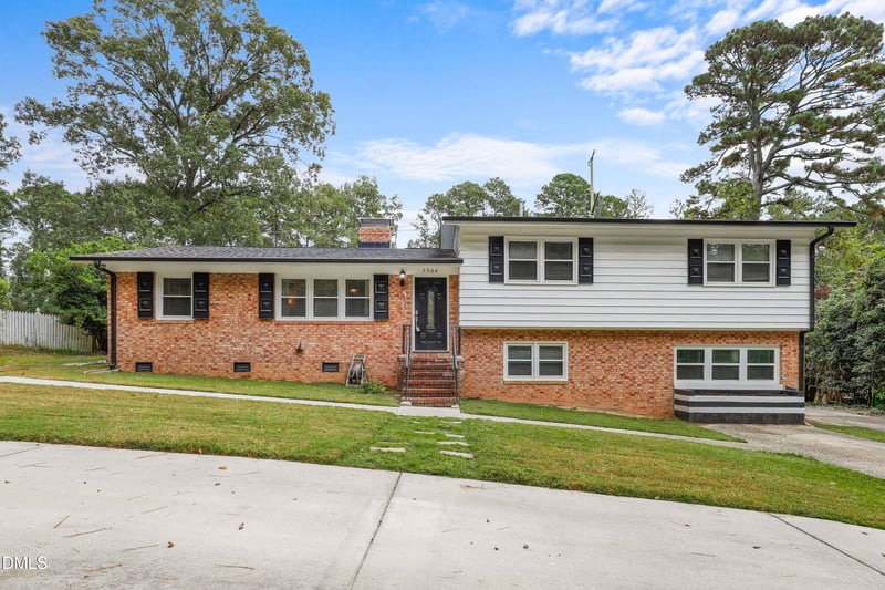 5904 Deblyn Ave, Raleigh, NC 27612