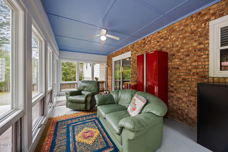 5904 Deblyn Ave, Raleigh, NC 27612