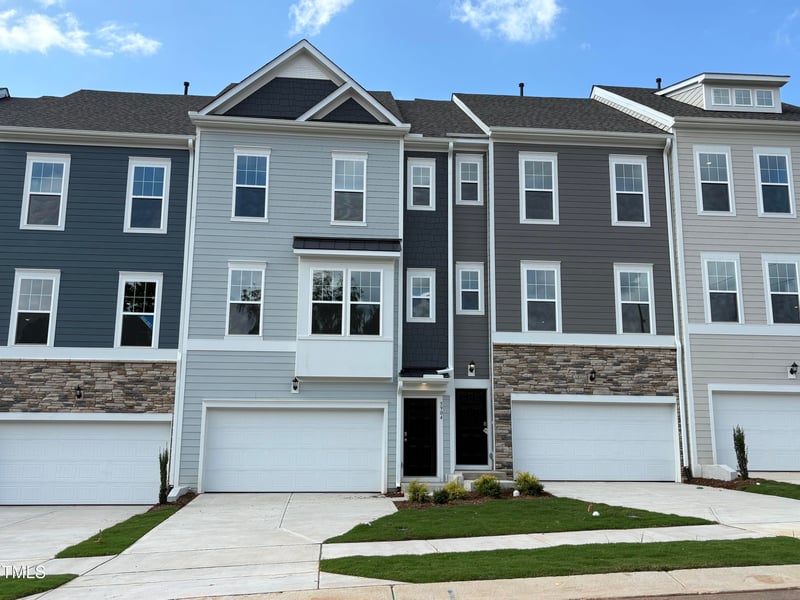 5904 Dunzo Dr, Raleigh, NC 27617