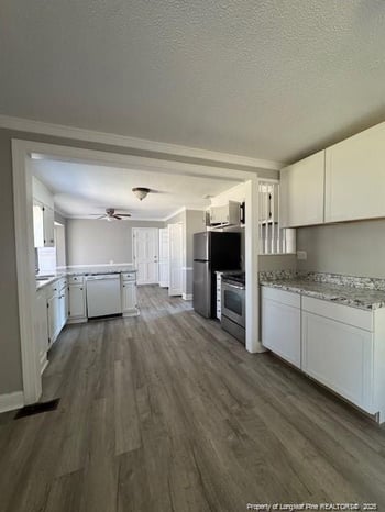 5904 Lake Terrace Ct, Fayetteville, NC 28304