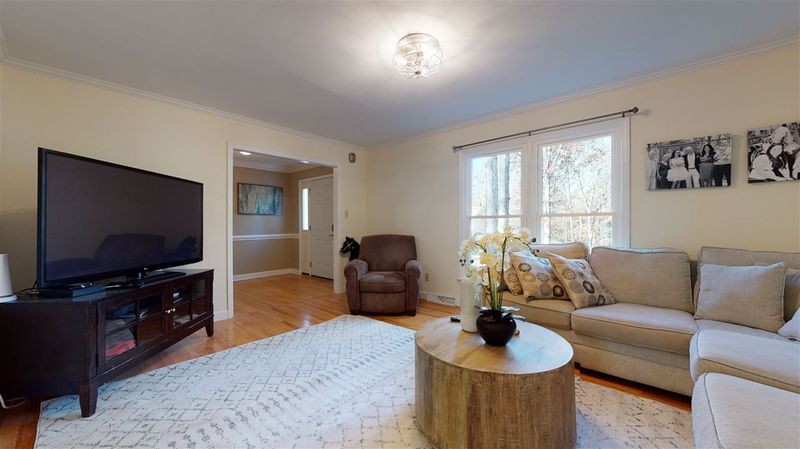 5904 Timber Ridge Dr, Raleigh, NC 27609
