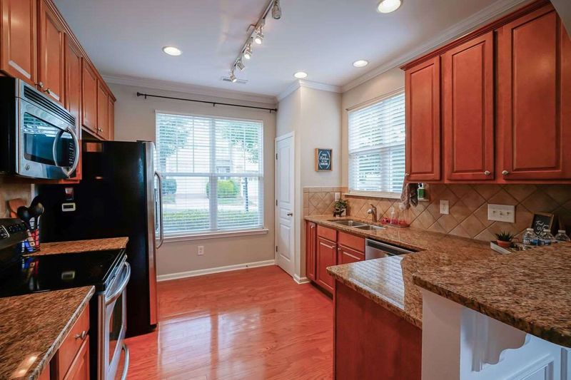 5905 Black Marble Ct, Raleigh, NC 27612