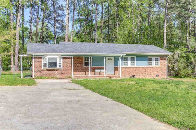 5905 Meadowbrook Rd, Raleigh, NC 27603