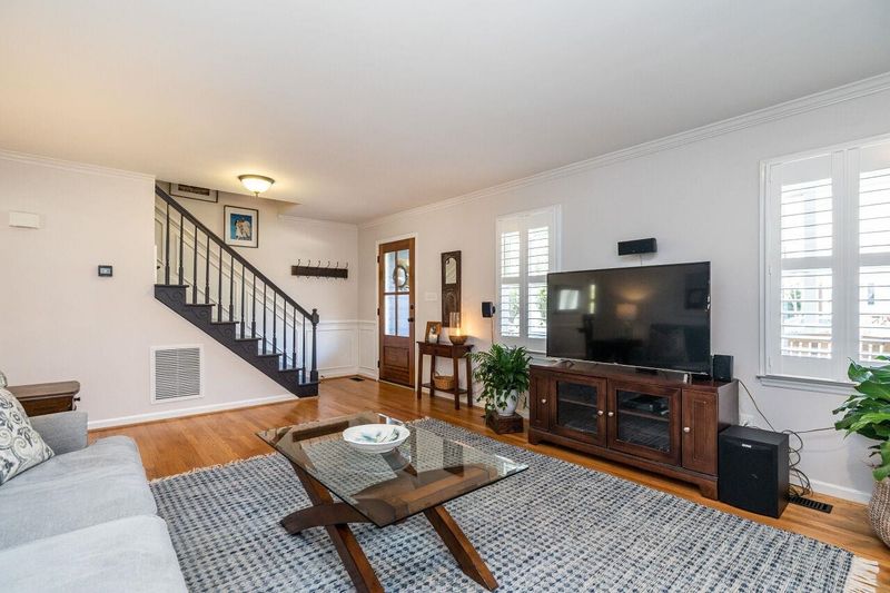 5905 Stable Ct, Raleigh, NC 27612