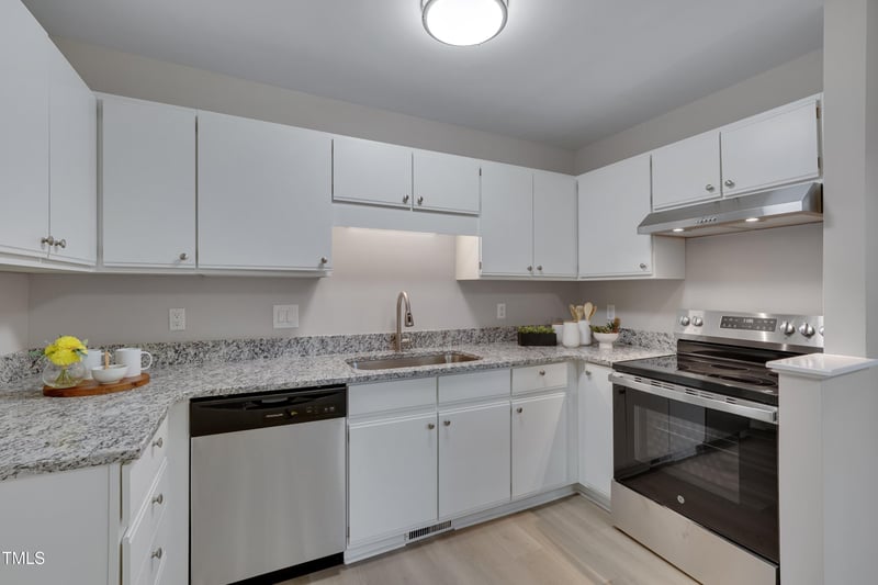 5905 Westcreek Pl, Raleigh, NC 27606