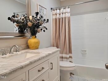 5906 Applewood Ln, Raleigh, NC 27609