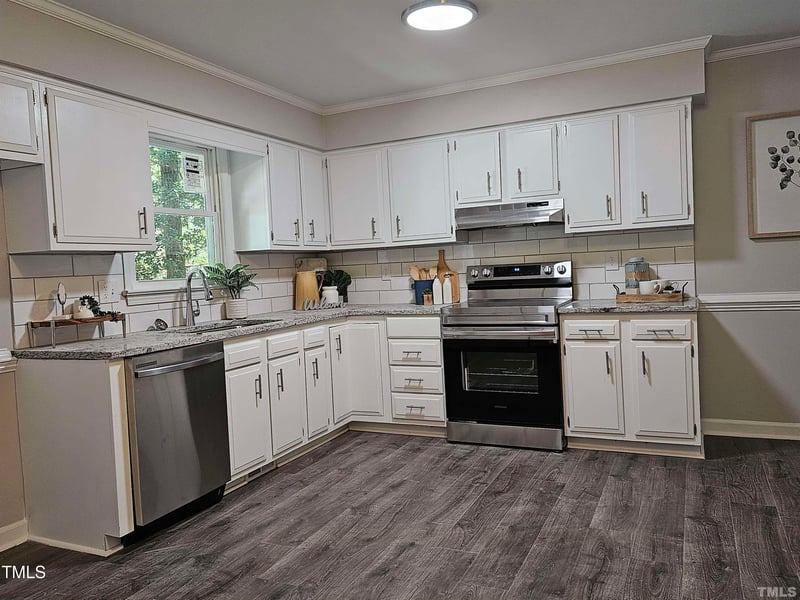 5906 Applewood Ln, Raleigh, NC 27609