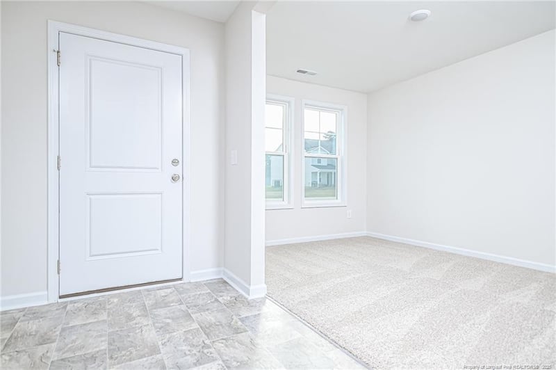 5906 Gator Way, Hope Mills, NC 28348