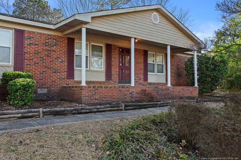 5907 Ormskirk Dr, Fayetteville, NC 28304