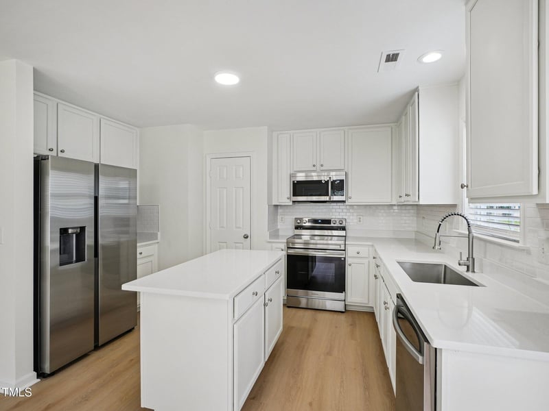 5908 Abbington Way, Raleigh, NC 27610