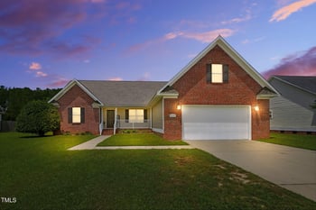 5908 Gentleman Dr, Hope Mills, NC 28348