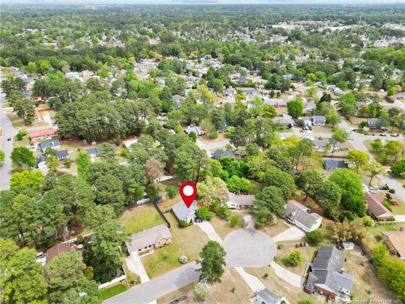 5908 Gosfield Pl, Fayetteville, NC 28304