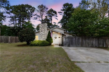 5908 Gosfield Pl, Fayetteville, NC 28304