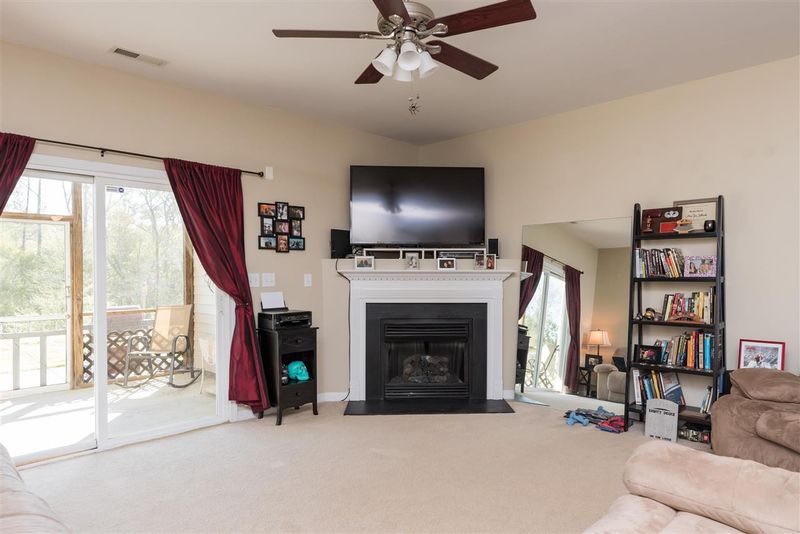 5908 Osprey Cove Dr, Raleigh, NC 27604