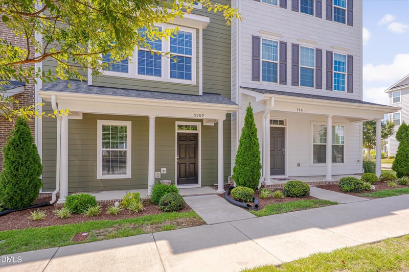 5909 Giddings St, Raleigh, NC 27616
