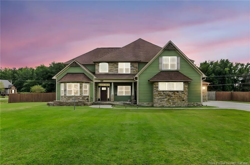 5909 Hirams Ct, Hope Mills, NC 28348