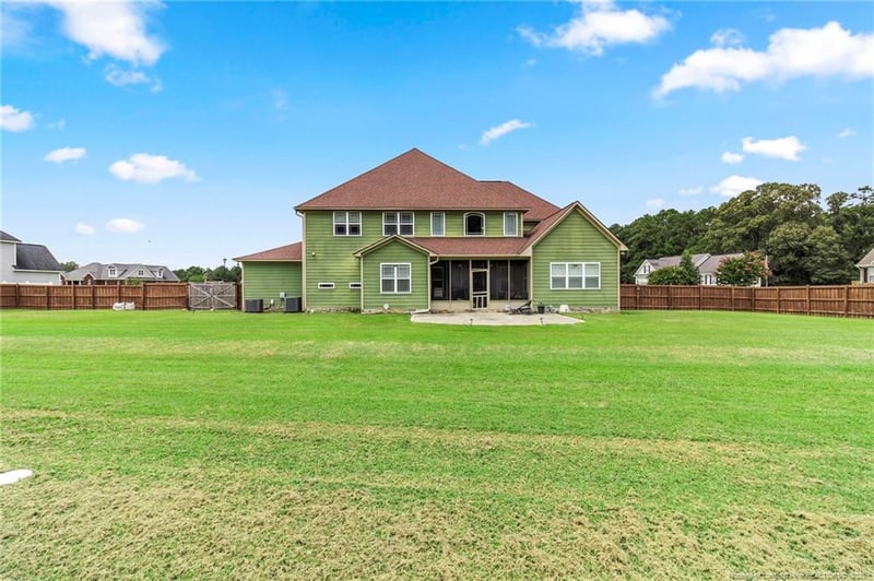 5909 Hirams Ct, Hope Mills, NC 28348