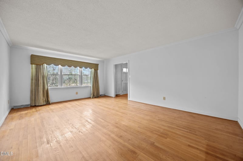 5909 Lead Mine Rd, Raleigh, NC 27612