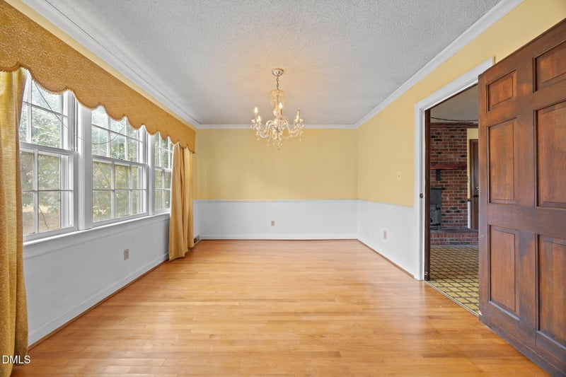 5909 Lead Mine Rd, Raleigh, NC 27612