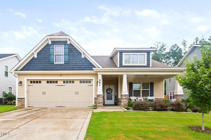 591 Atwood Dr, Clayton, NC 27520