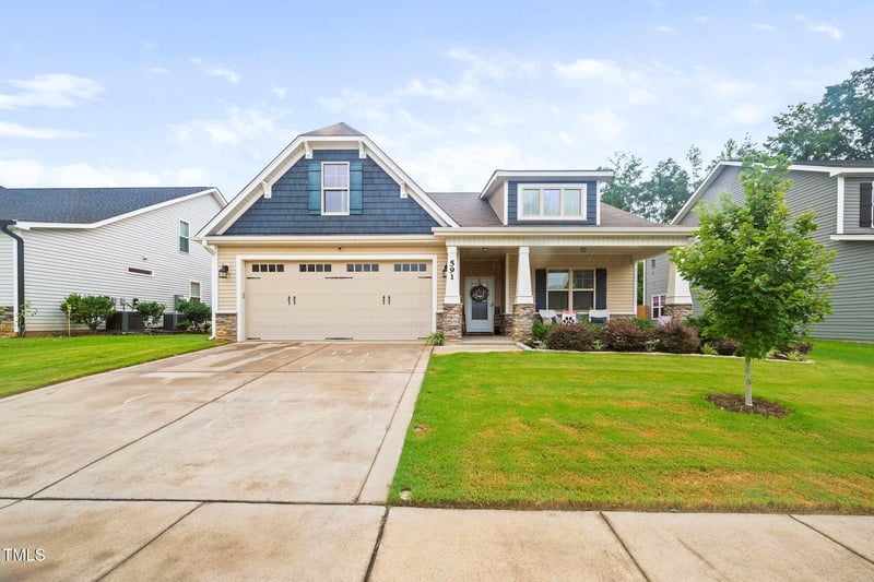 591 Atwood Dr, Clayton, NC 27520