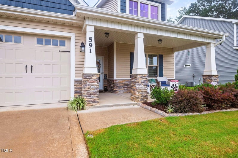 591 Atwood Dr, Clayton, NC 27520