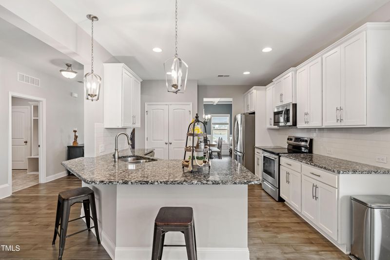 591 Royal Oak Ln, Clayton, NC 27520